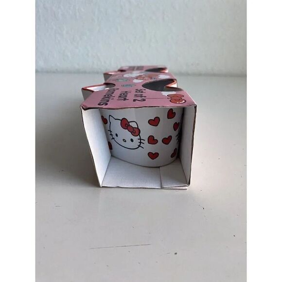 Set Of 2 Sanrio Hello Kitty Valentine Heart Shaped Ramekins Love Sunglasses NEW - Picture 5 of 14